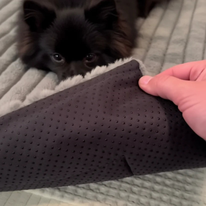 Self-Heating Pet Mat