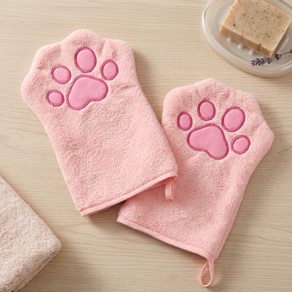 Pink CutyPet drying towel lifestyle